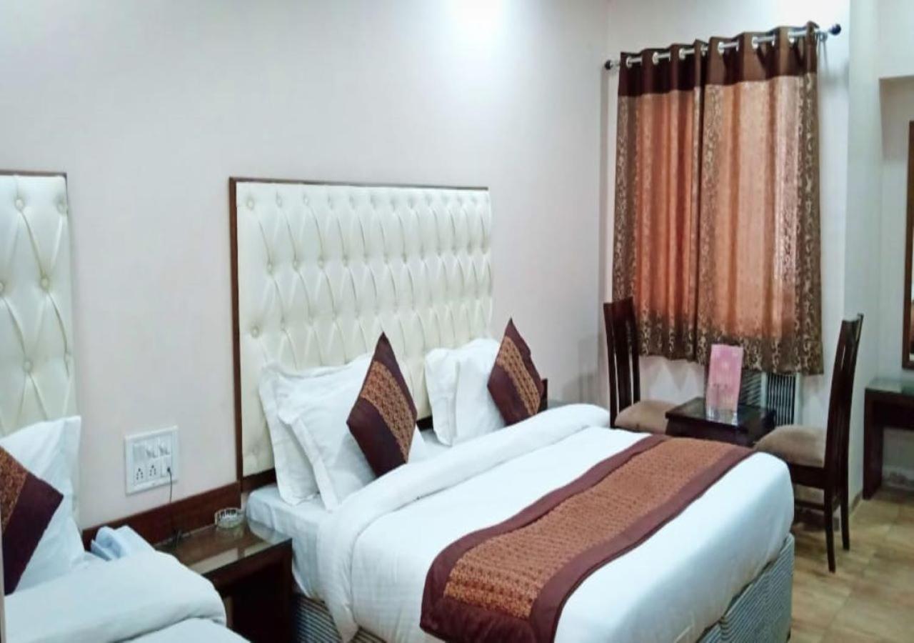 Hotel I Stay & Revels Near New Delhi Railway Station- By Ap Singh Hotels Екстериор снимка