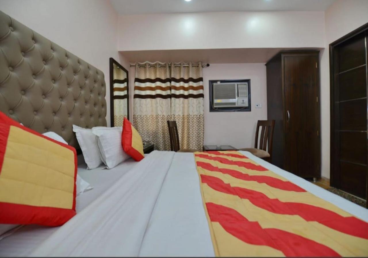 Hotel I Stay & Revels Near New Delhi Railway Station- By Ap Singh Hotels Екстериор снимка
