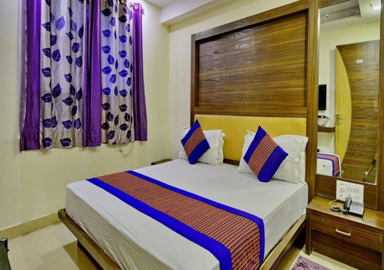 Hotel I Stay & Revels Near New Delhi Railway Station- By Ap Singh Hotels Екстериор снимка