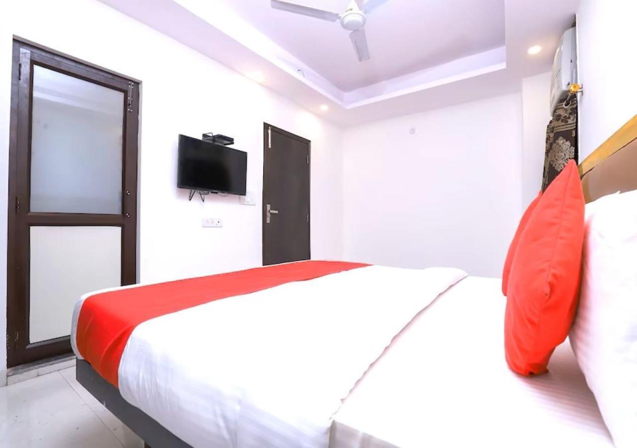 Hotel I Stay & Revels Near New Delhi Railway Station- By Ap Singh Hotels Екстериор снимка