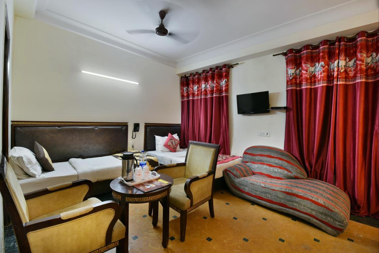 Hotel I Stay & Revels Near New Delhi Railway Station- By Ap Singh Hotels Екстериор снимка